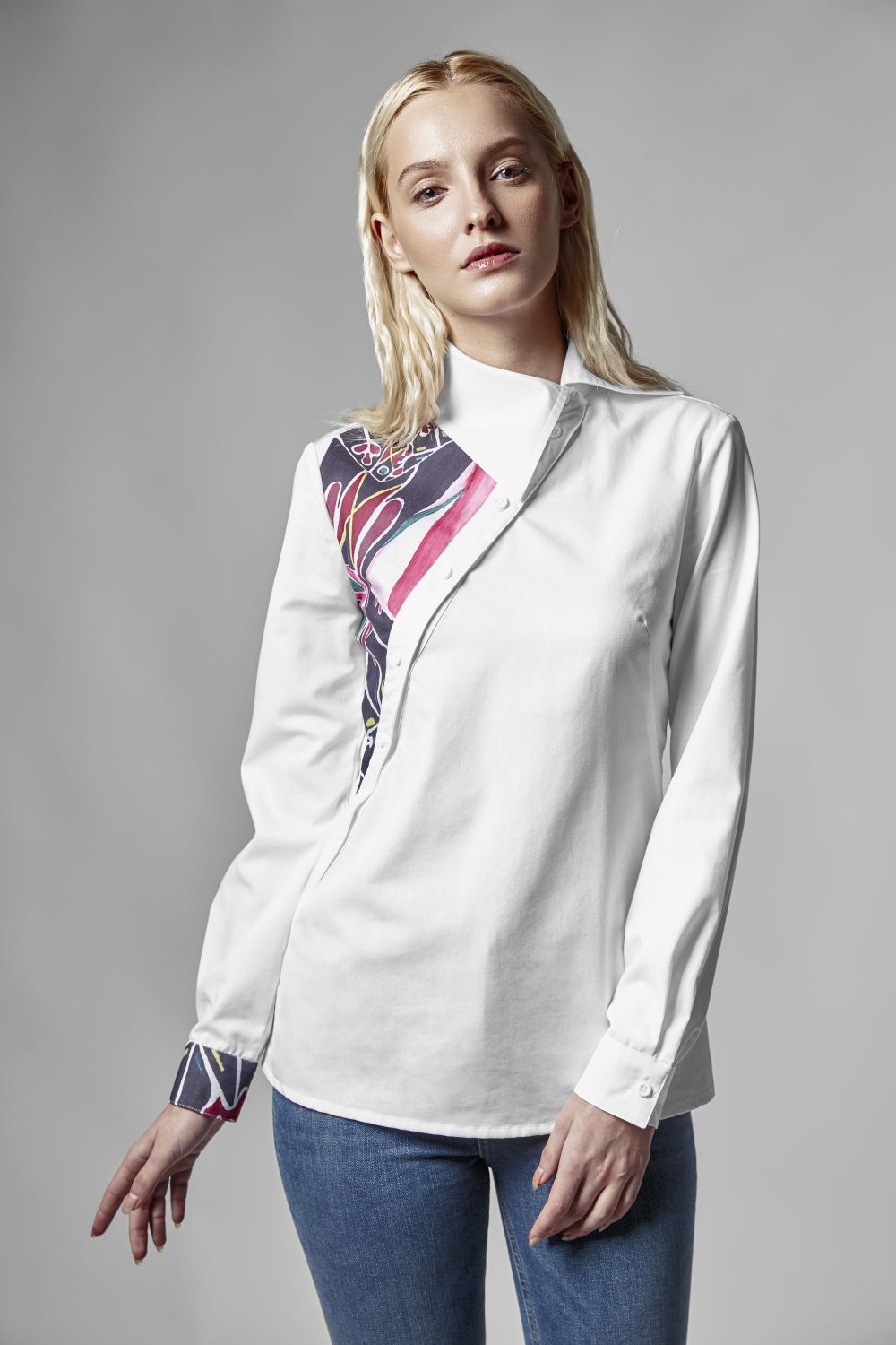 White Shirt With oblique buckle with print Anastasis